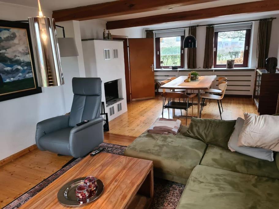 Haus Paesch Nahe See Mit Beheiztem Whirlpool/Sauna Бютгенбах Экстерьер фото